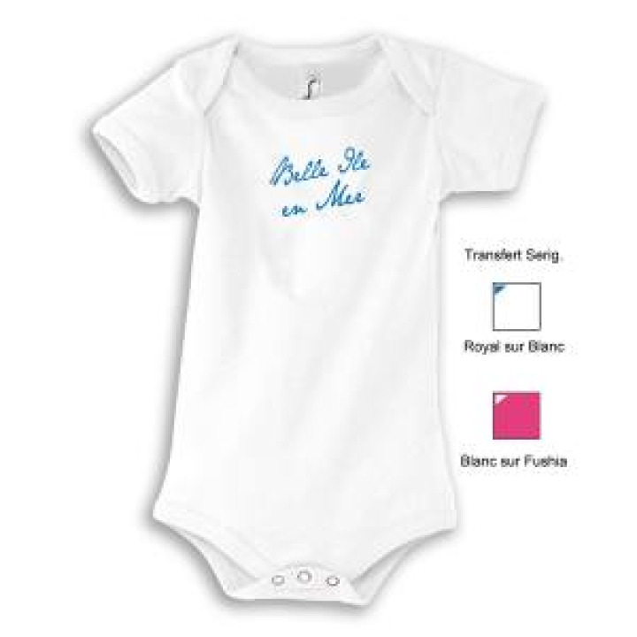 Body bébé Transfert sérigraphieBelle Île en Mer En Blanc sur Body Fushia et en Bleu sur Body Blanc Blanc 612 mois
