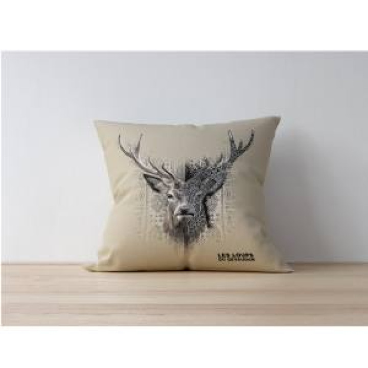 Coussin allover Cerf Native Tribes les Loups du Gévaudan uni 40 x 40