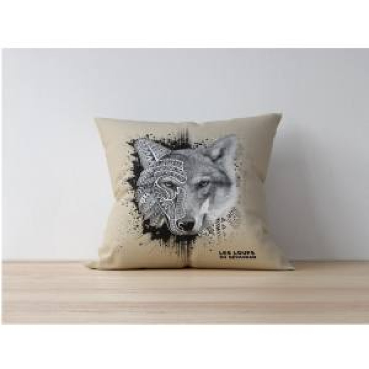 Coussin all-over Loup Natives Tribes les Loups du Gévaudan (Fond Beige) uni 40 x 40