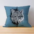 Coussin all-over Loup Tribes Citadel Bleu Parc Animalier d’Auvergne uni 40 x 40