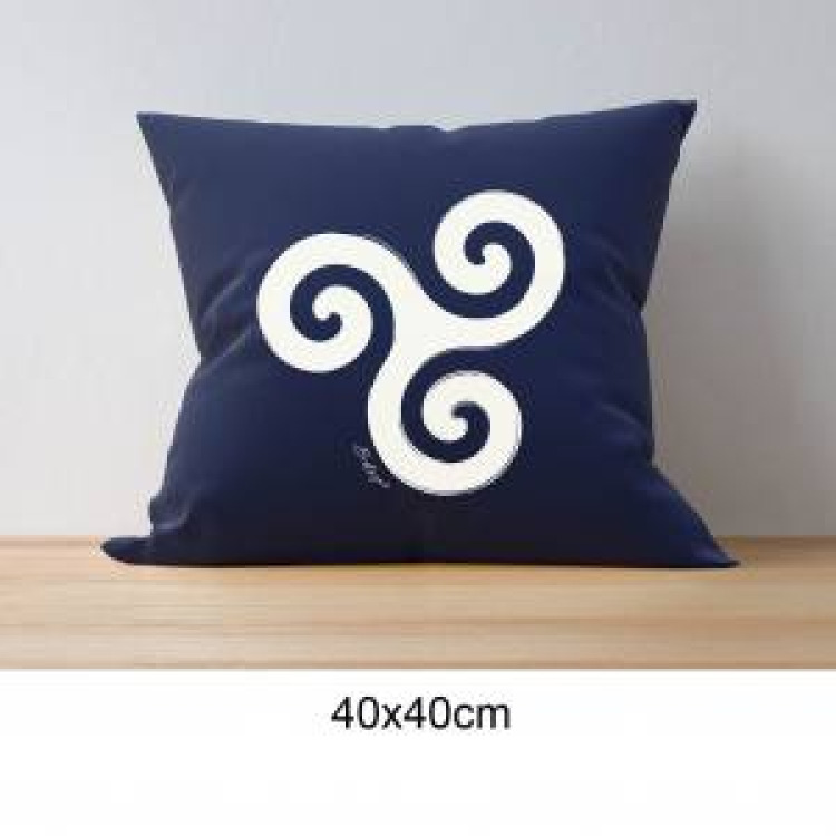 Coussin all-over Triskel uni 40 x 40